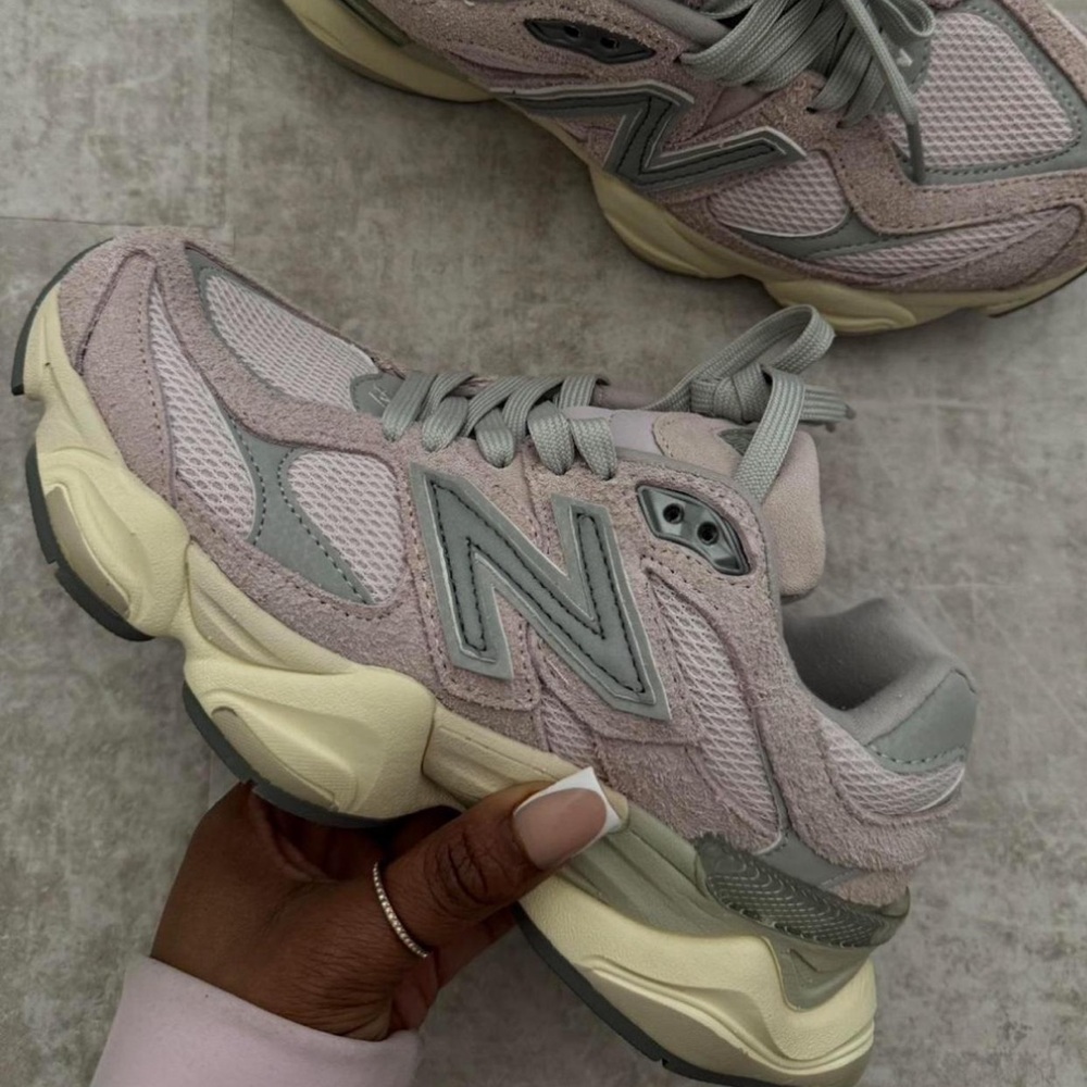 New Balance 9060 December Sky
